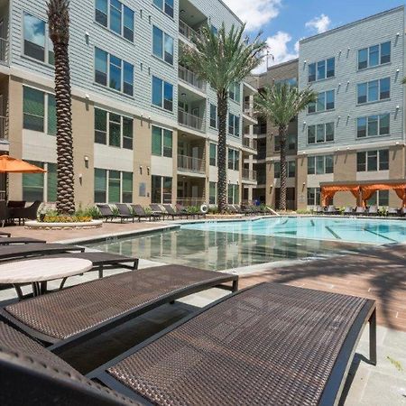 Luxury 1Br Condo Wbalcony - Galleriariver Oak ヒューストン エクステリア 写真